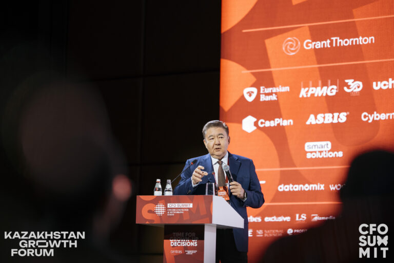 Подробнее о статье «Мы пьем таблетку, а следом вторую, чтобы заглушить вред от первой»: экономический диагноз Казахстану 